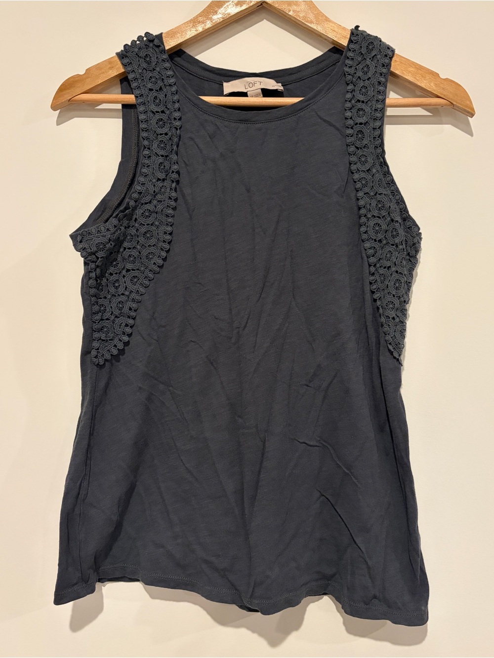 LOFT Size SP Dark Gray Charcoal Lace Crochet Knit Trim Tank Top Sleeveless